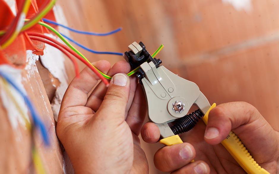 cherche électricien Villepreux
